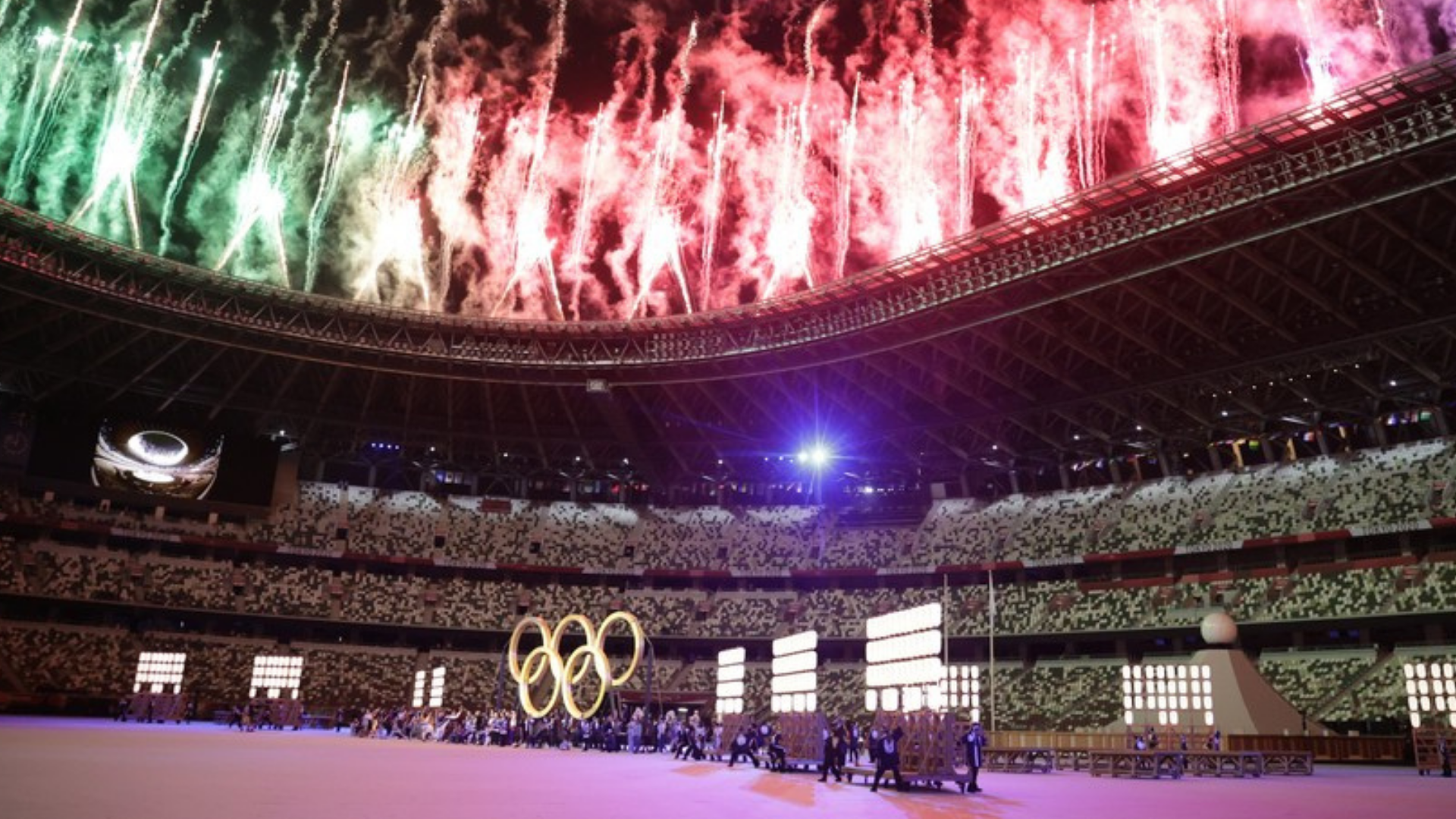 Abertura das Olimpíadas tem estádio vazio e protestos do lado de fora