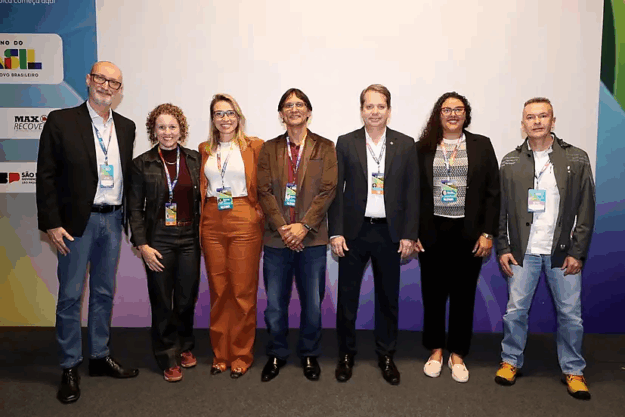 (foto por Gaspar Nóbrega/COB)